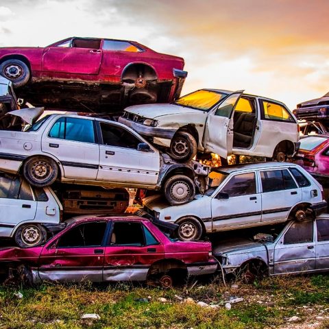 Tired of Looking at That Junker? Cash for Cars Quick in Riverside Turns It into Cash!