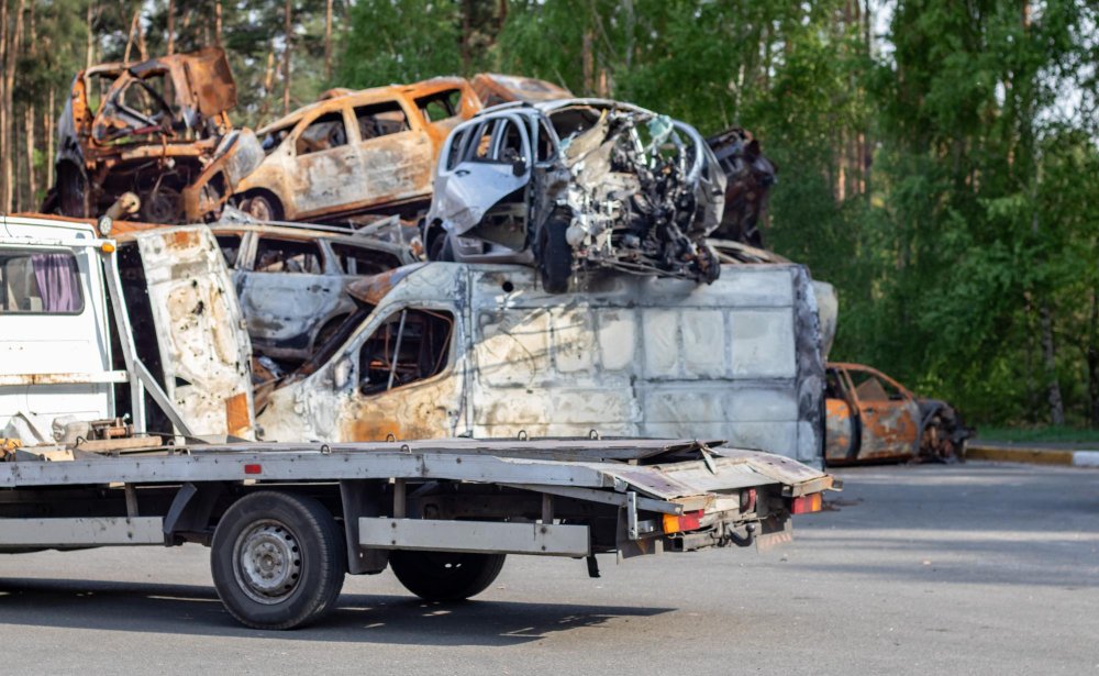 Top Junk Car Removal Services in Riverside