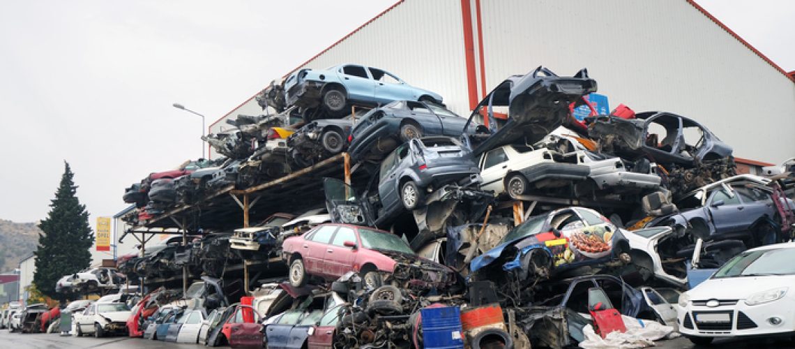 Top Junk Car Removal Services in Riverside